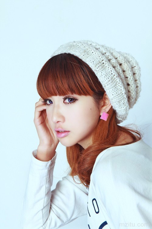 清纯MM居家私房片