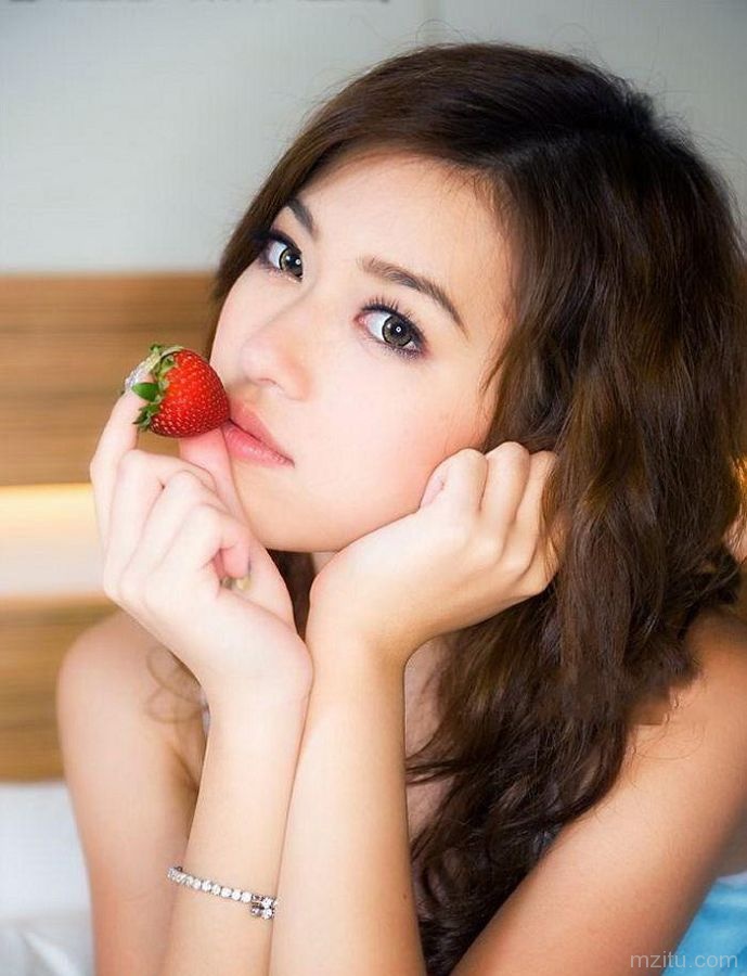 性感气质小美女