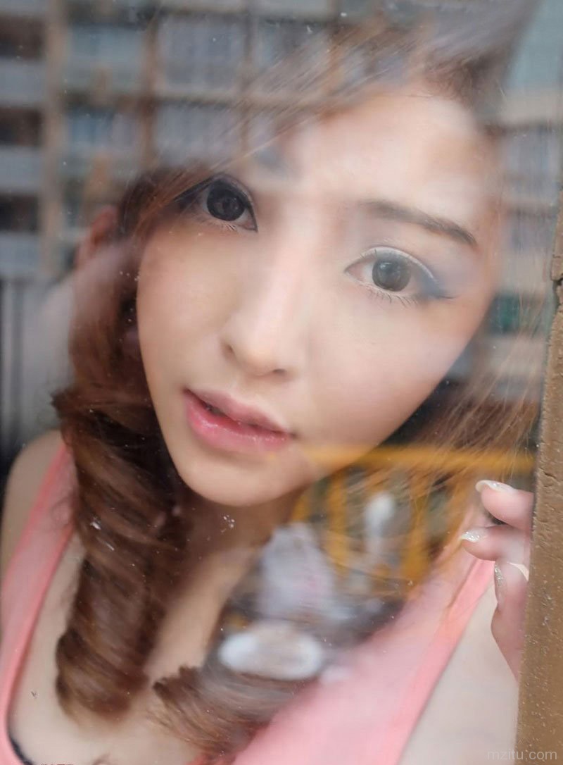 性感气质小美女
