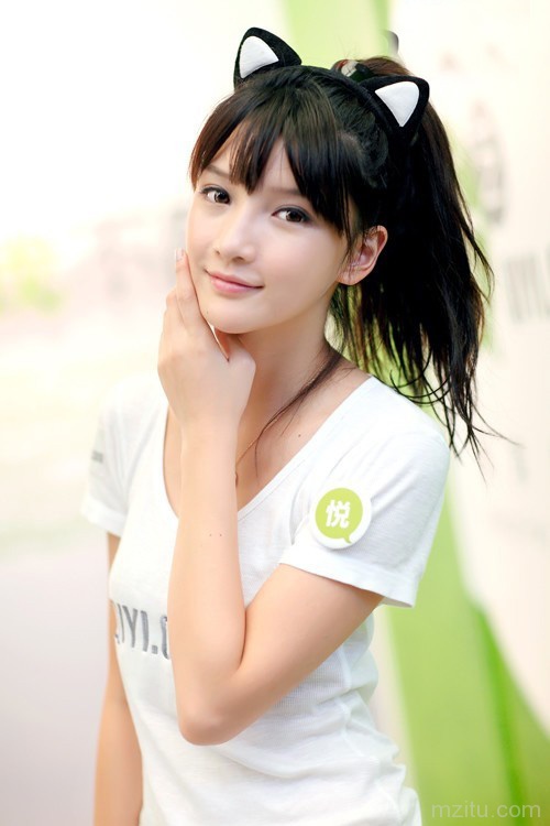 清新妹子的小性感