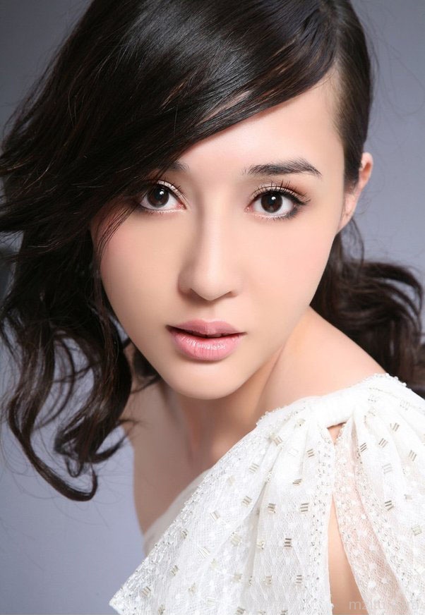 至纯的气质妹子 让人怦然心动