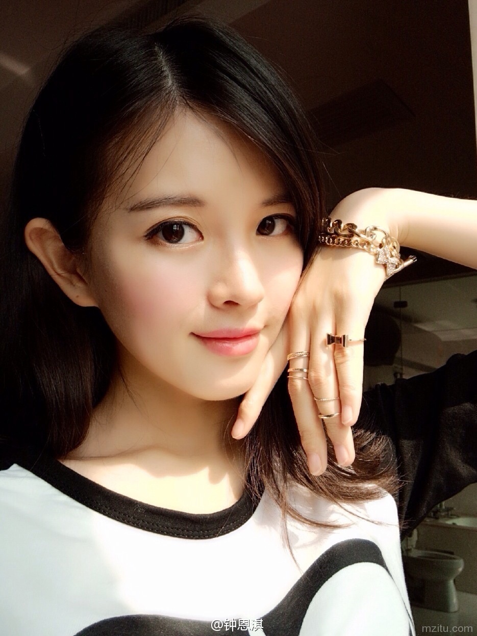 性感妹子秀清纯 第二波