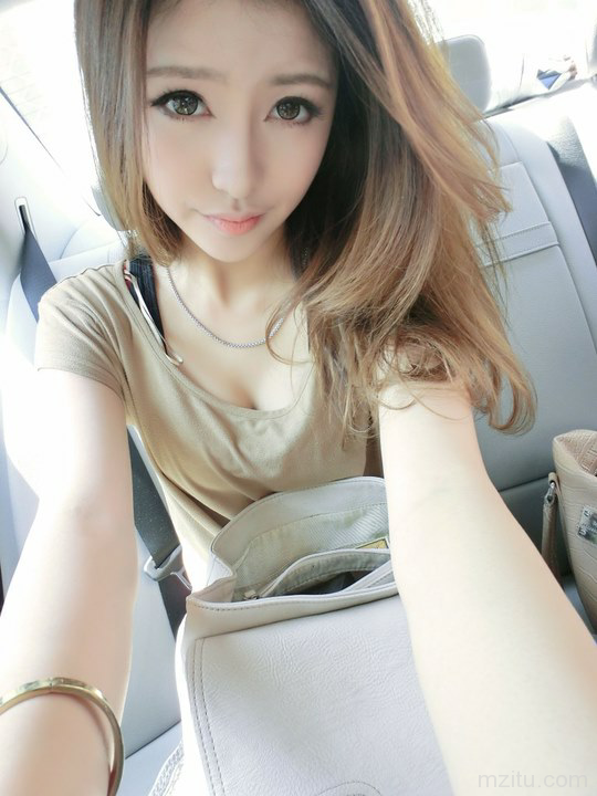 妹子爱自拍,微博专辑