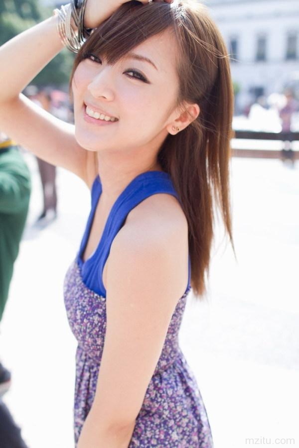 妹子爱自拍,微博专辑