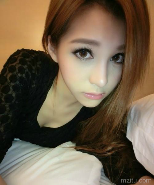 妹子爱自拍,微博专辑