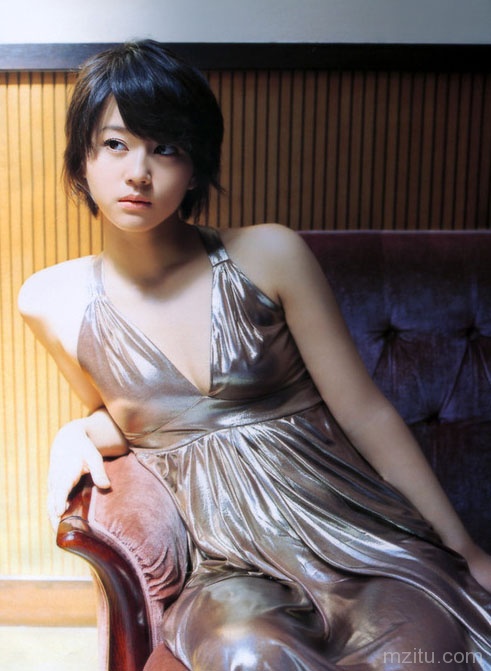 质感和性感都有的清纯妹子