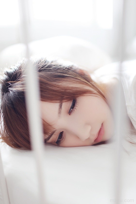 质感和性感都有的清纯妹子