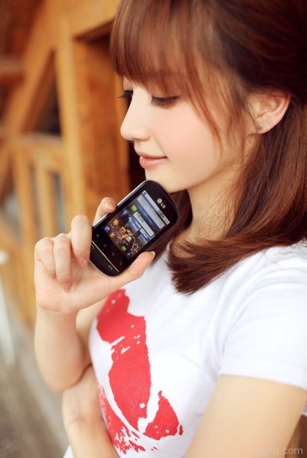 质感和性感都有的清纯妹子