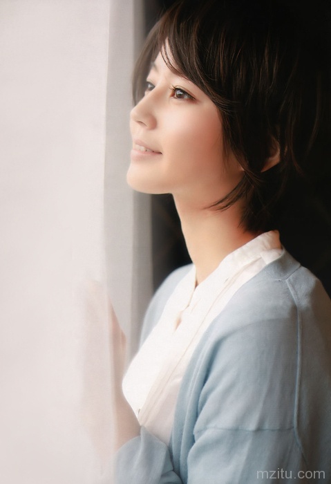 水嫩水嫩的日本模特