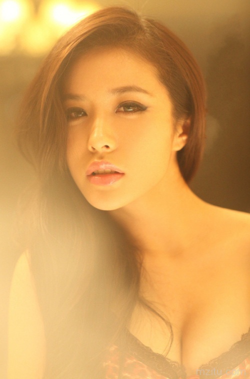 气质幽雅自拍系列