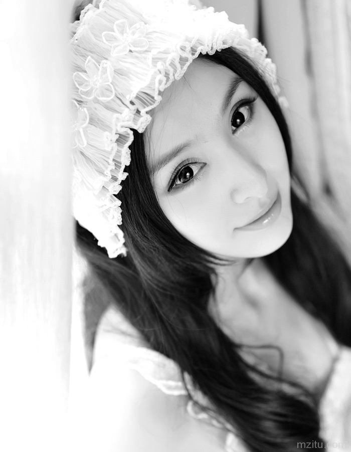 白纱洁白小天使