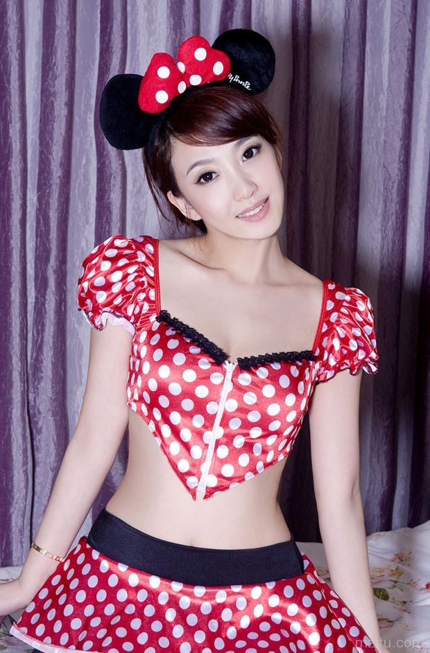 上戏校花倪歆柔性感私房照