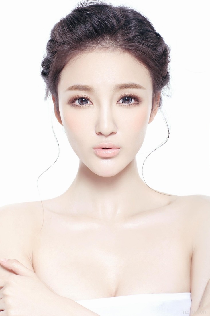 蜜桃美女 刘雨欣