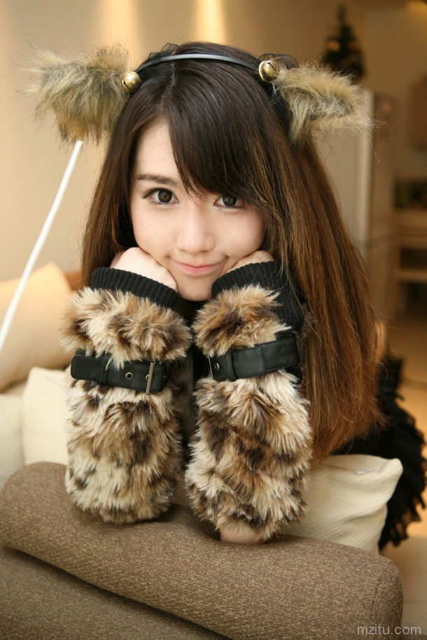 可爱美女插画师cindy蕓寧生活照