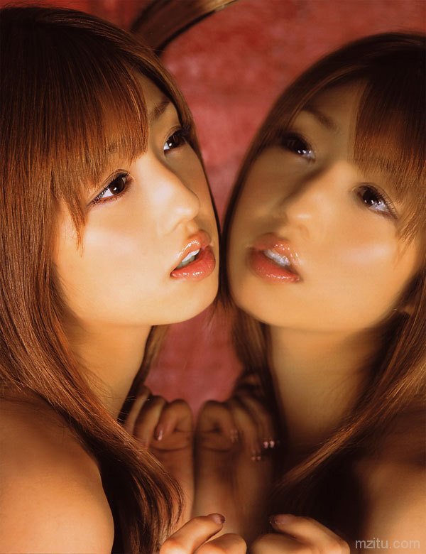 小仓优子全新大尺度写真 性感不失甜美