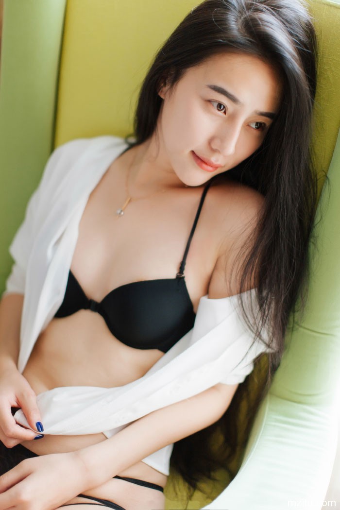 菠萝社 性感妹子安兔子baby内衣私房照