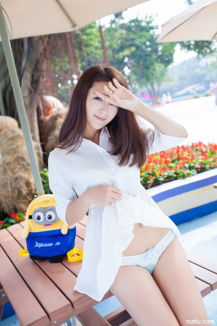 气质爆表豪乳爆扣,清纯美女夏茉好俊俏