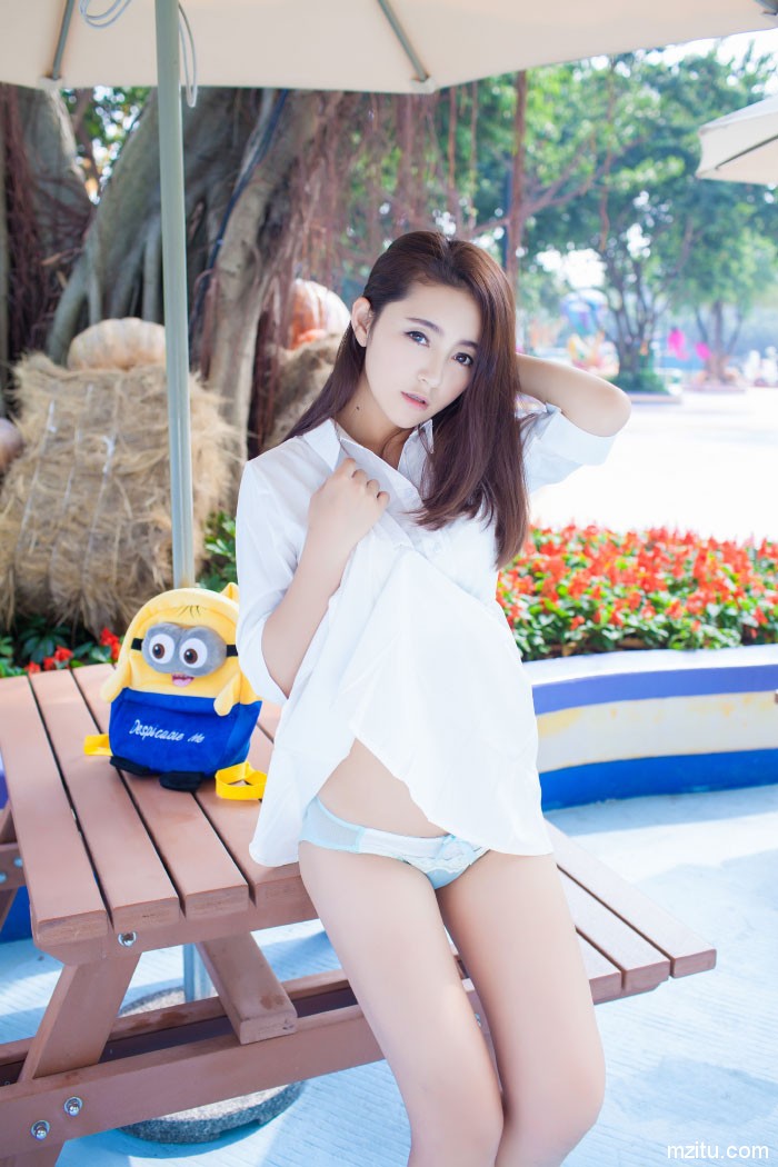 气质爆表豪乳爆扣,清纯美女夏茉好俊俏