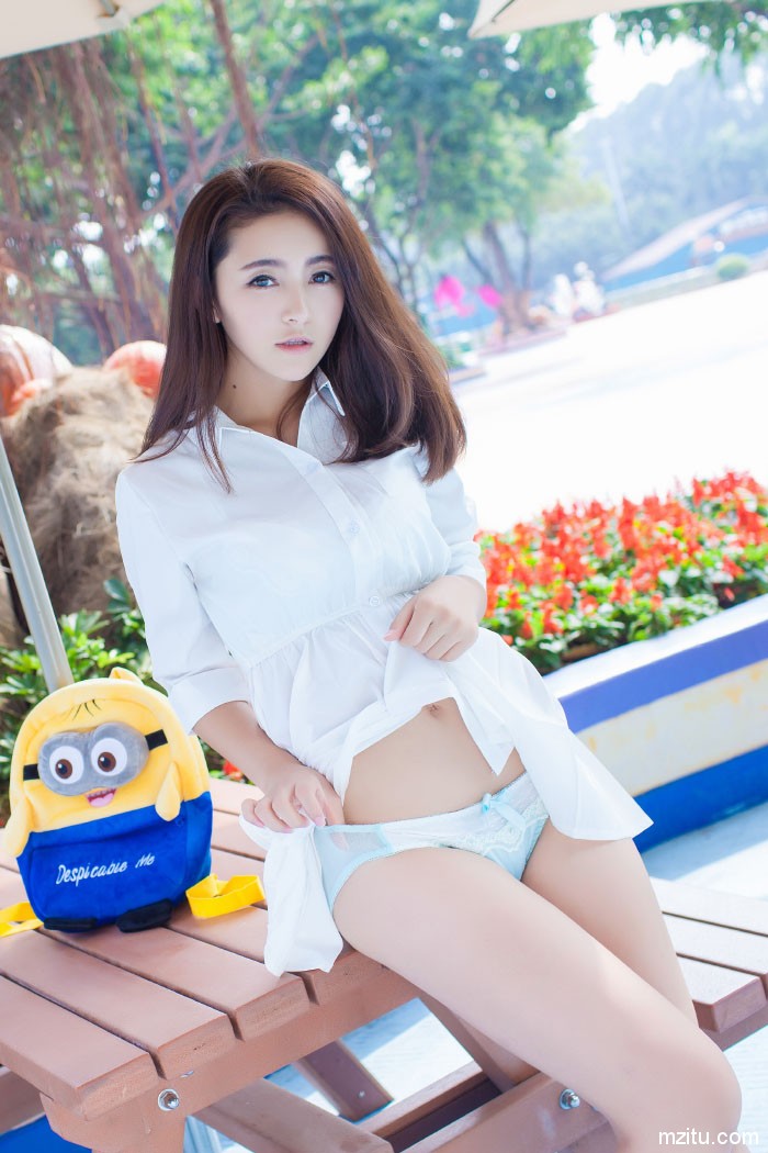 气质爆表豪乳爆扣,清纯美女夏茉好俊俏