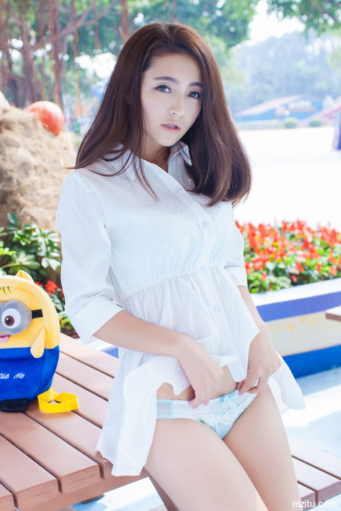 气质爆表豪乳爆扣,清纯美女夏茉好俊俏