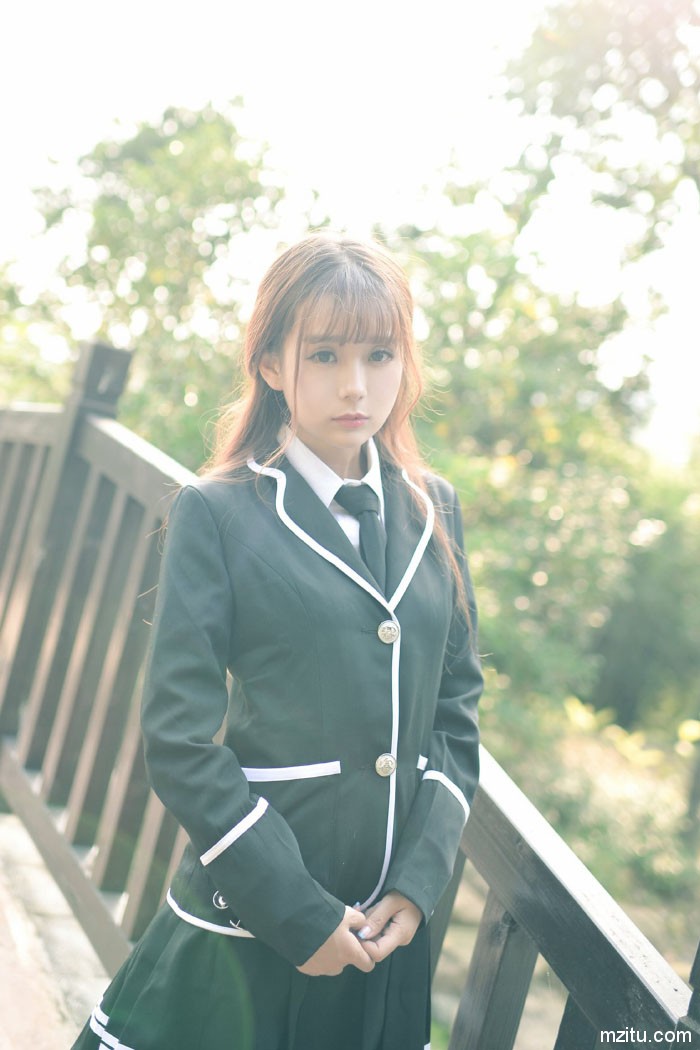 初恋般的甜美 气质萝莉教主小九Vin