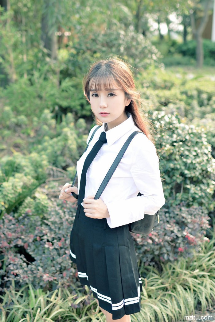 初恋般的甜美 气质萝莉教主小九Vin