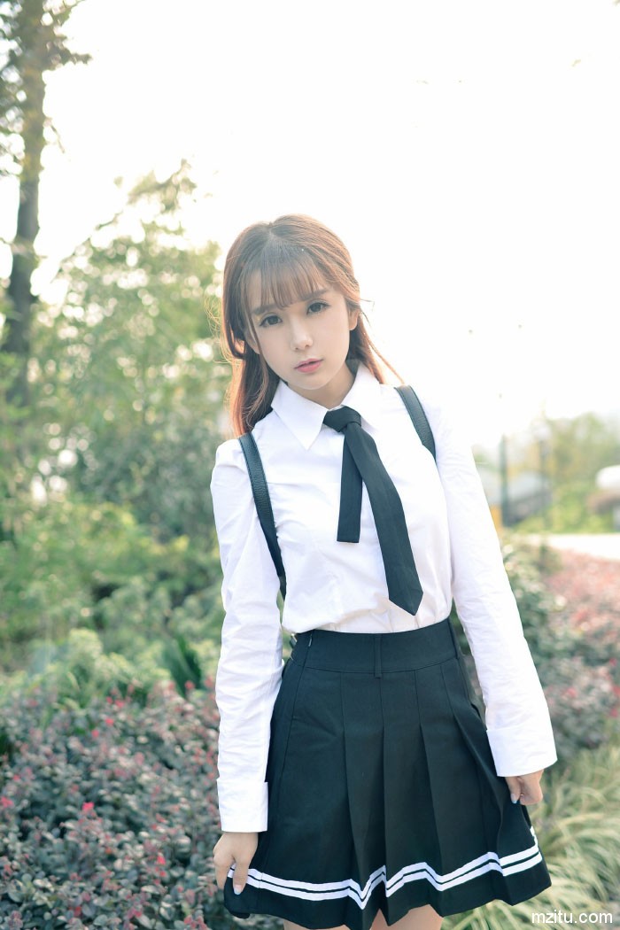 初恋般的甜美 气质萝莉教主小九Vin