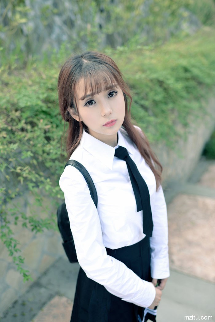 初恋般的甜美 气质萝莉教主小九Vin