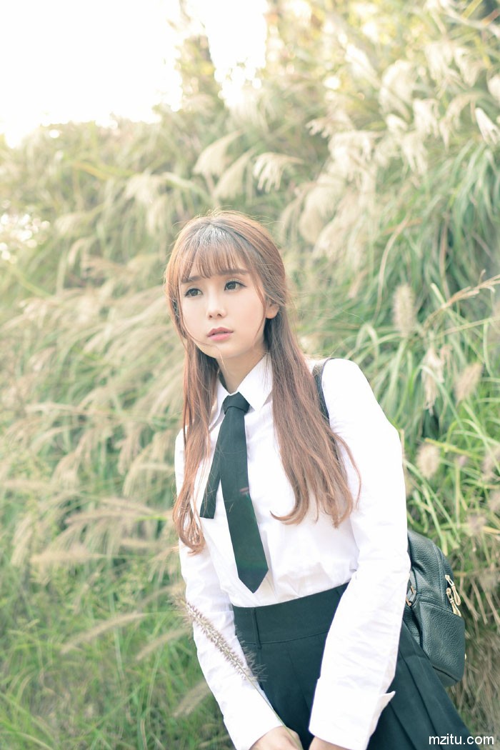 初恋般的甜美 气质萝莉教主小九Vin