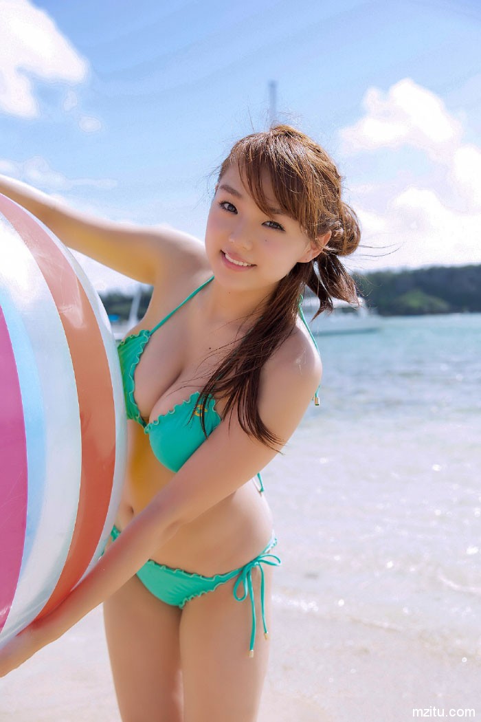 萝莉之上,熟女未满 日本宅男女神筱崎爱胸器逼人