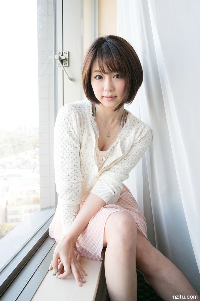 美丽人妻二宫沙树 看似清纯甜美却是十分大胆奔放