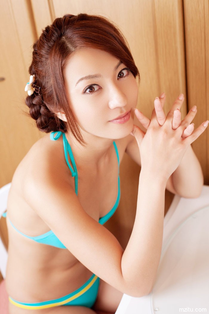 日本国民女神,性感甜美的大阪美女KONAN