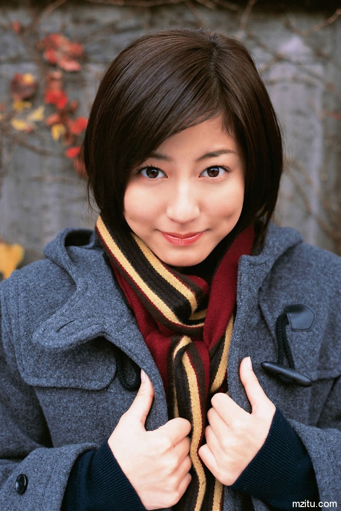 日本校花美女杉本有美制服写真美丽冻人