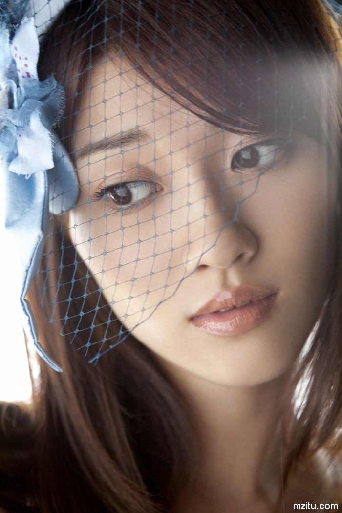 日本性感尤物原干惠惹火胸器迷人眼