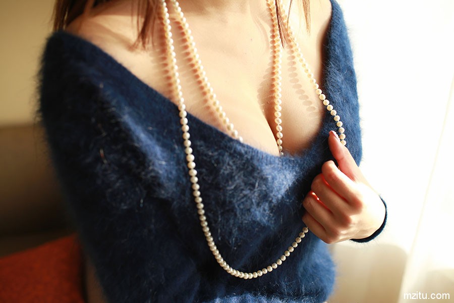 女神许诺Sabrina 清新美腿少女蜕变成气质贵妇