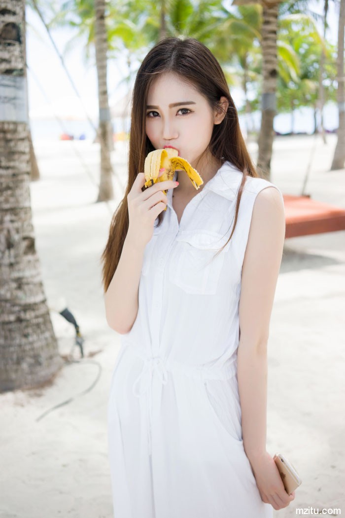 清新妹子SISY思内衣写真 深沟长腿美如天仙