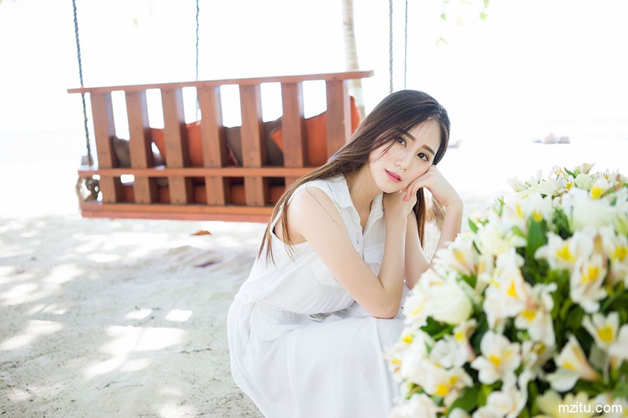 清新妹子SISY思内衣写真 深沟长腿美如天仙