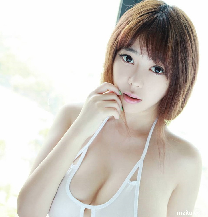 性感美女刘飞儿巨乳诱惑