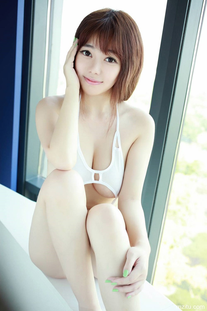 性感美女刘飞儿巨乳诱惑