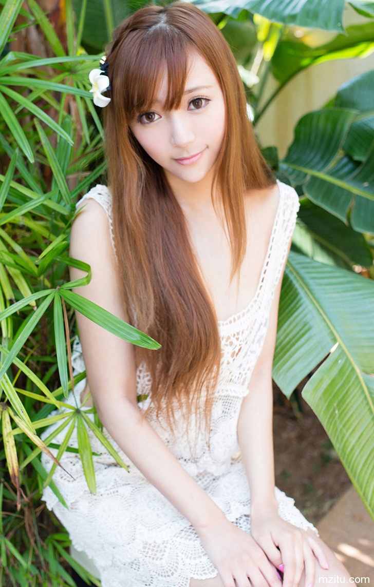 性感美女王馨瑶惹火身材诱惑