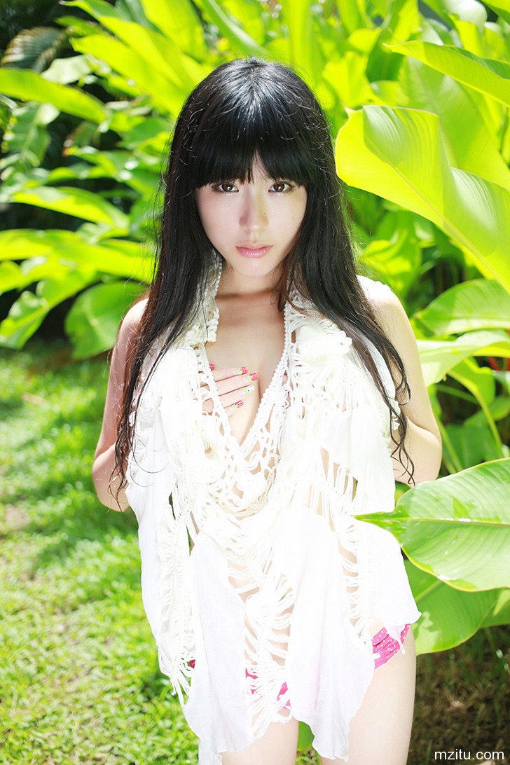 许诺真空上演火辣诱惑