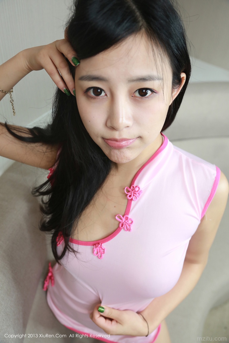 易欣viya 脱掉旗袍洗澡