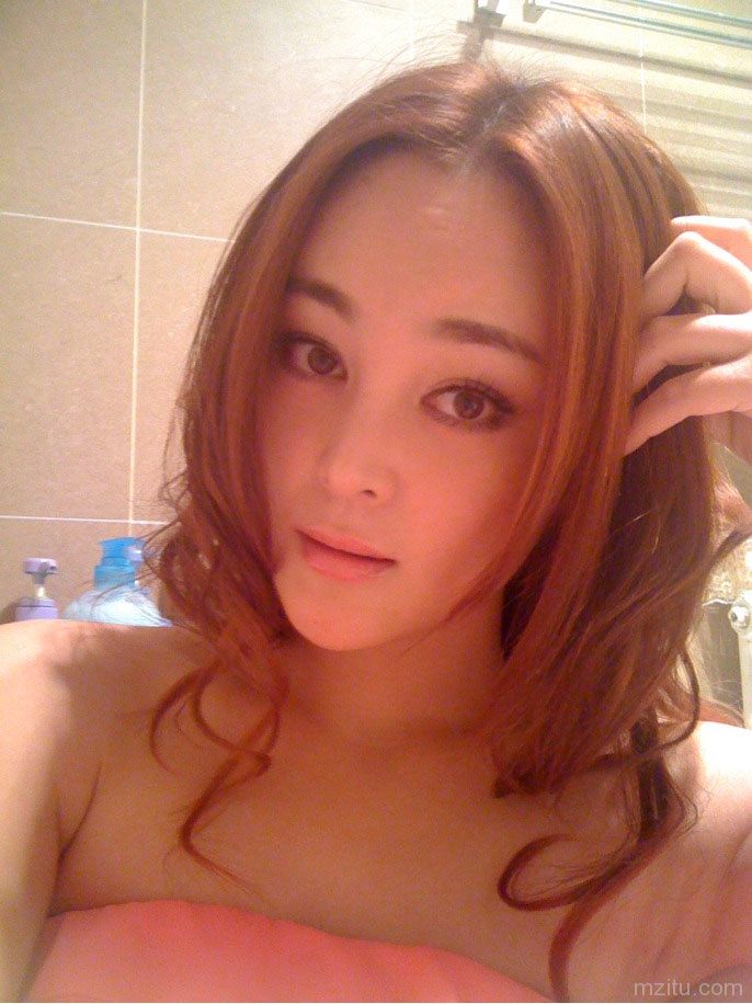 刘朵朵透明睡衣私房照