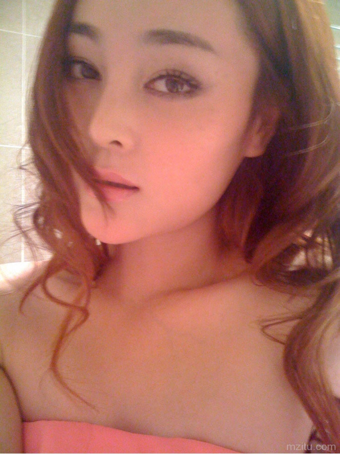 刘朵朵透明睡衣私房照