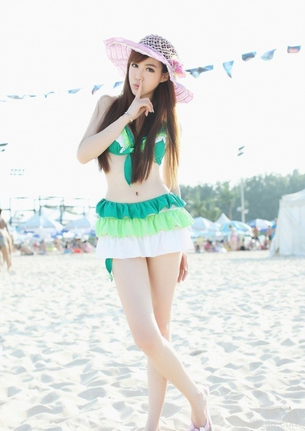 国产嫩模侯诗辰护士诱惑