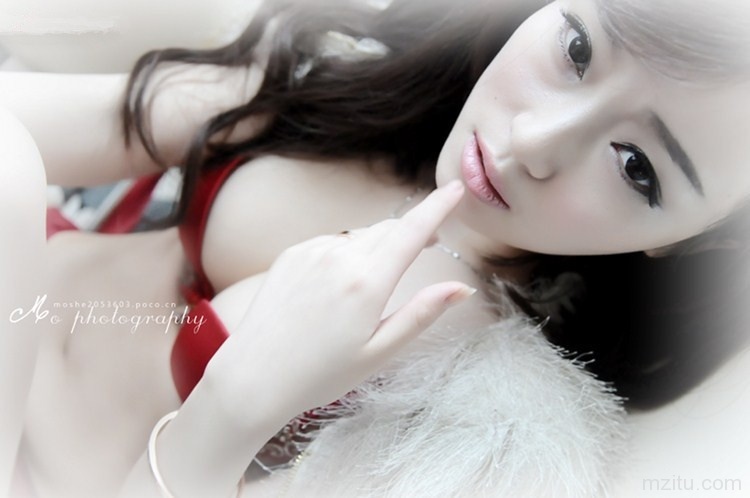 红色内内甜蜜入心