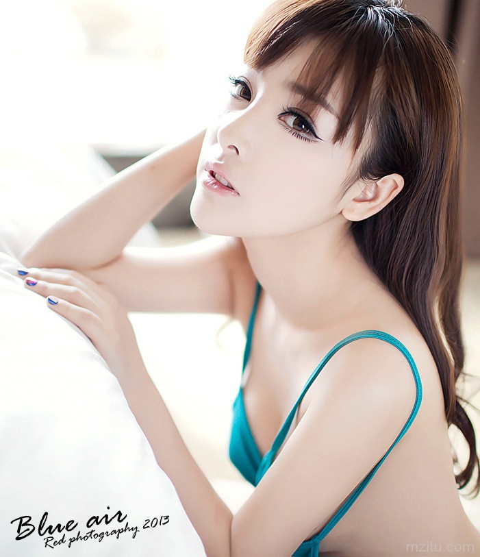 蓝色妖姬湿身诱惑