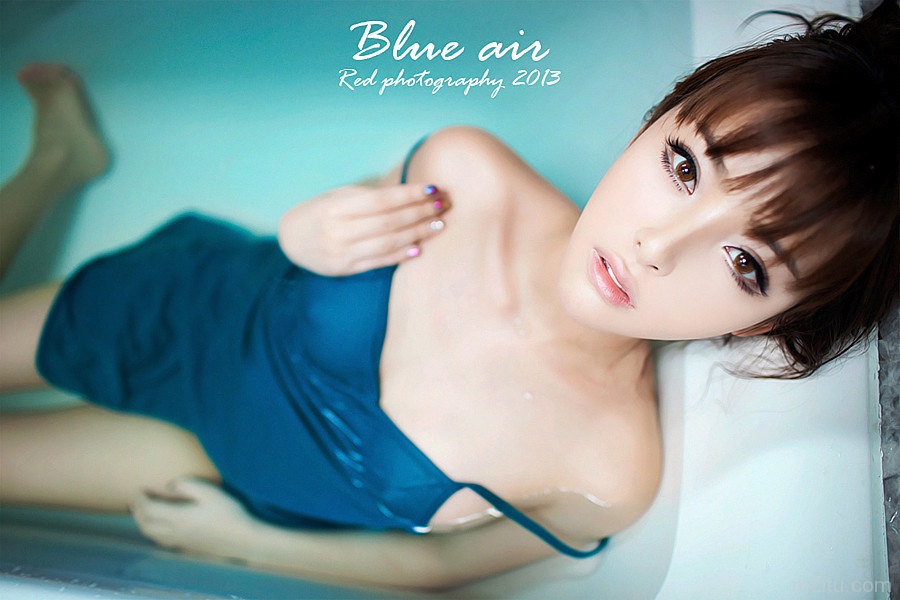 蓝色妖姬湿身诱惑