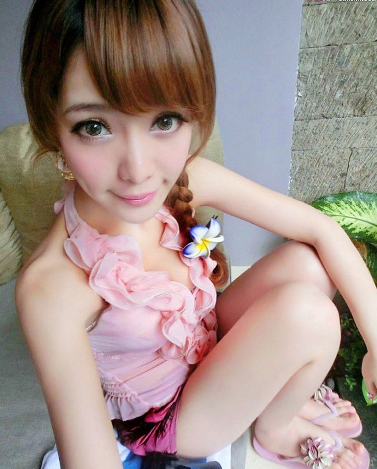 90美女小敏酥胸大胆闺房秀妖娆身材