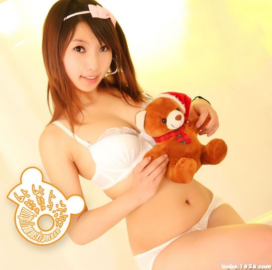 粉嫩天真靓丽青春内衣美女